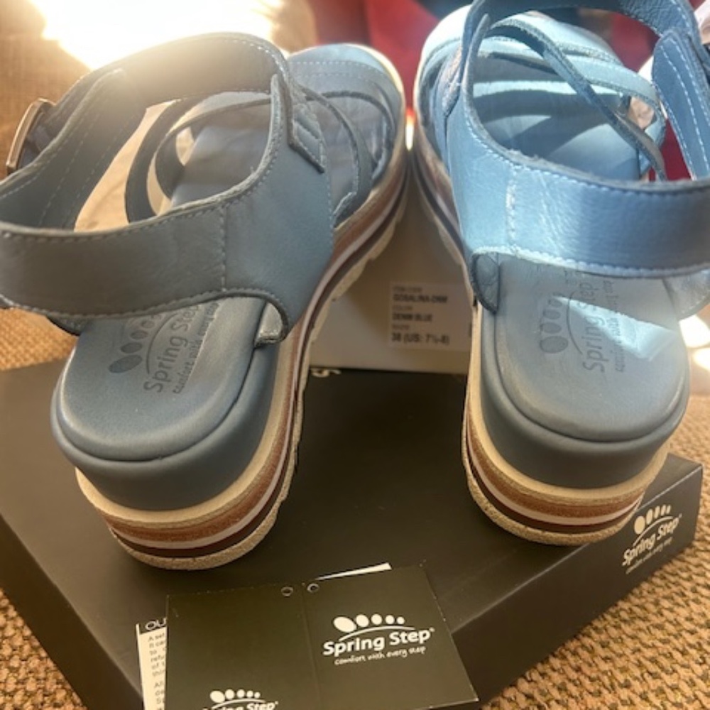 Spring step Sandals - Picture 10 of 11